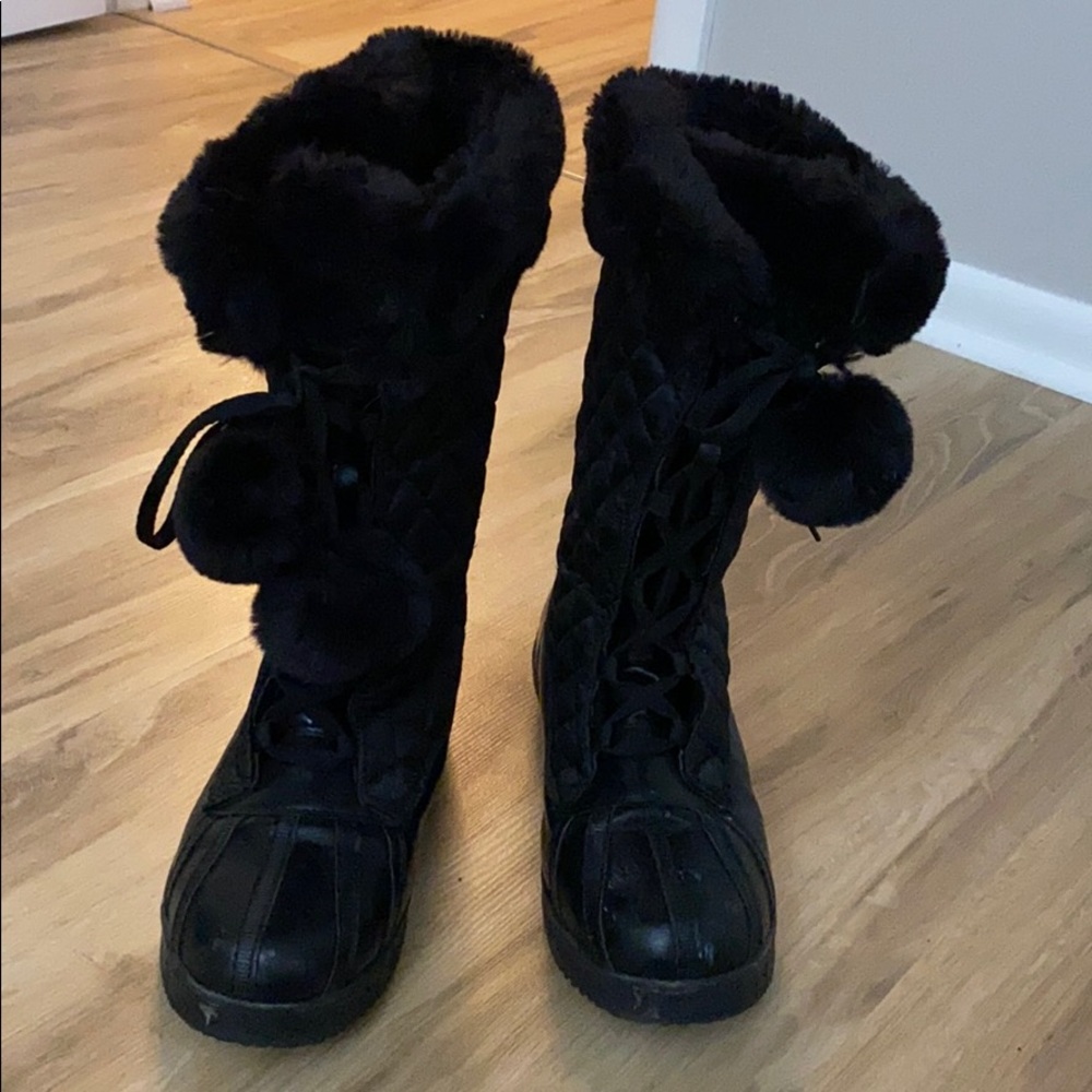 🌻3/$15🌻 Black Snow Boots